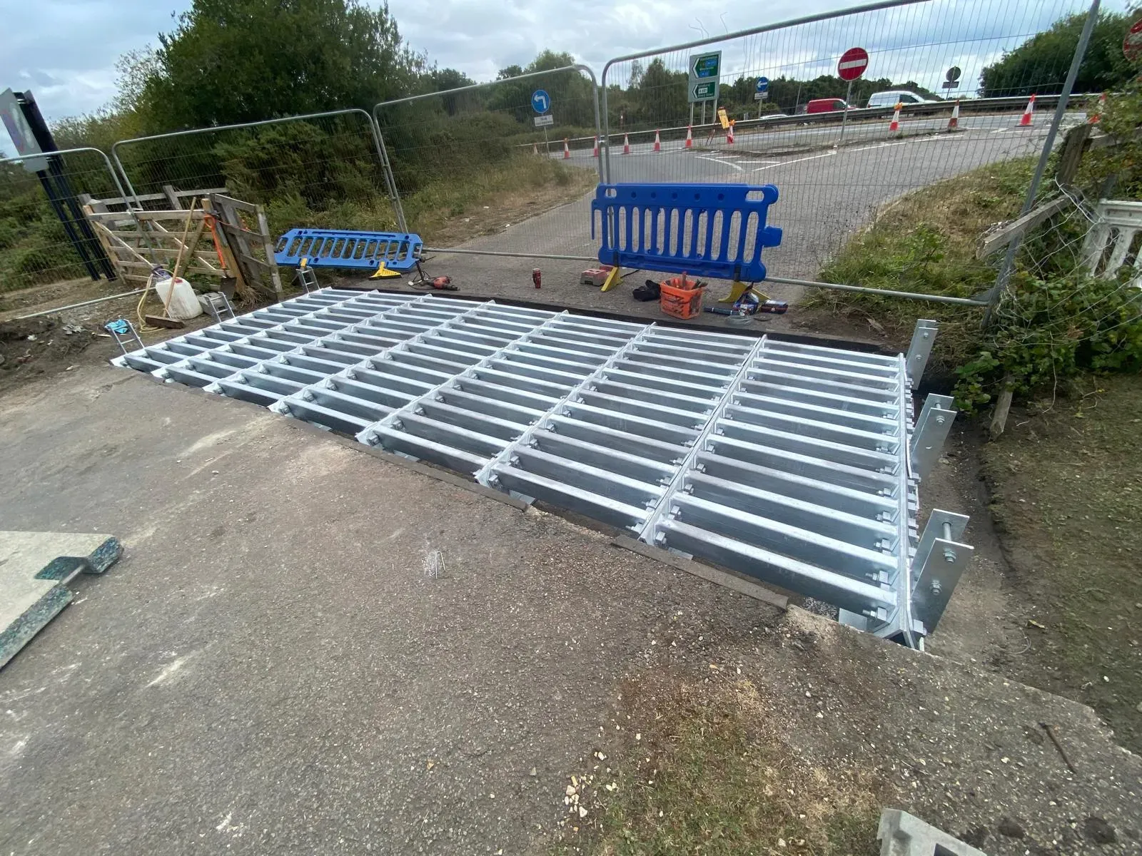 Bespoke galvanised steel cattle grid installation in Southampton